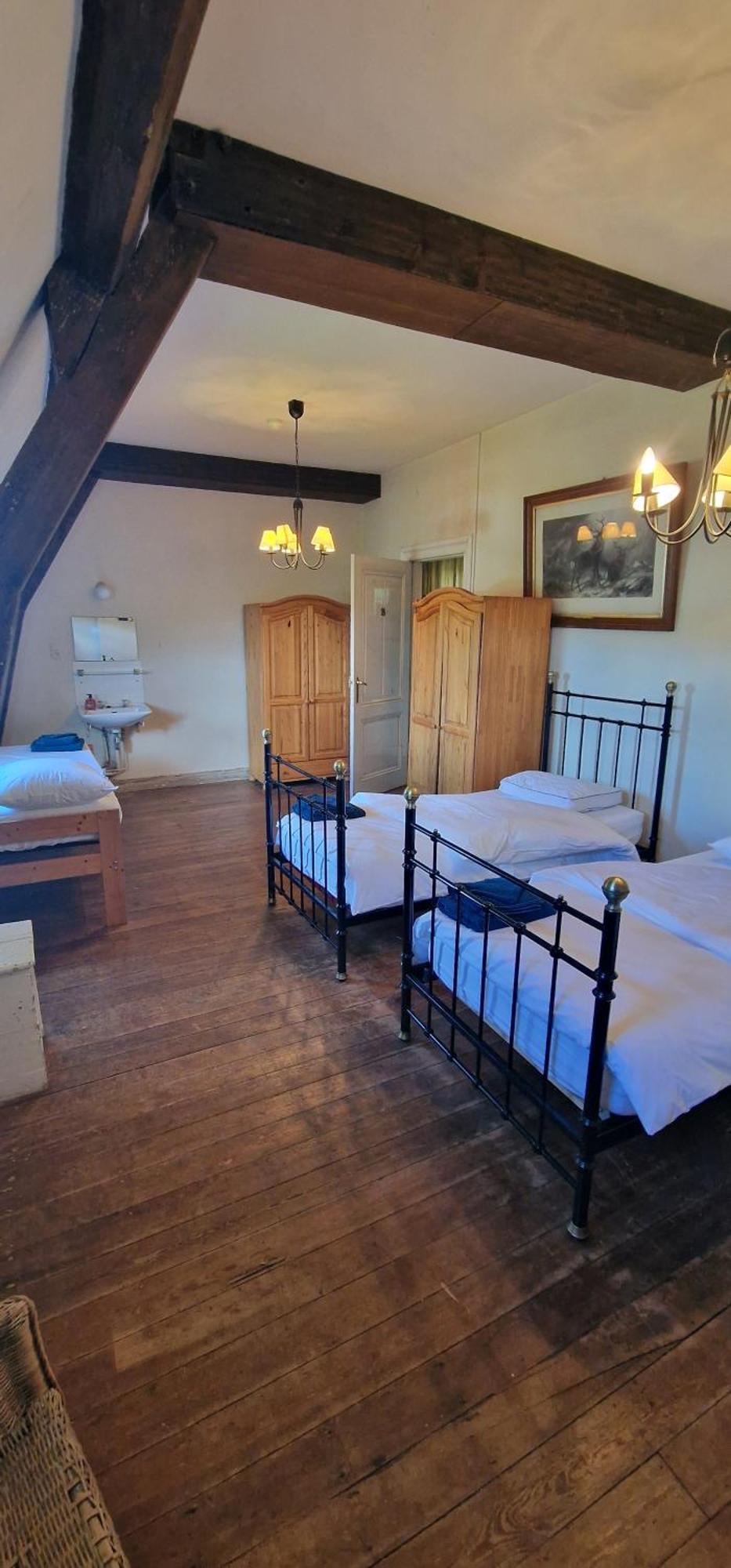 Villa Le Petit Chateau De Blier Érezée Exterior foto